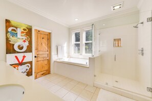 Free toiletries, hair dryer, towels - Kelseyville Home w/ Private Pool & Vineyard Views! (Kelseyville)