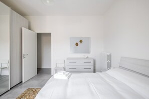 Iron/ironing board, free WiFi, bed sheets - Appartamento Bernini in zona Sant'Orsola by Wonderful Italy (Bologna)