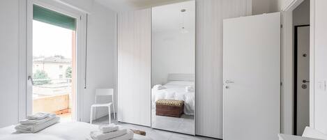 Apartemen | Setrika/meja setrika, Wi-Fi gratis, dan seprai linen