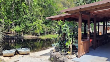 03-Amenities-01-Cluhous-11