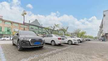 Self-parking (surcharge)