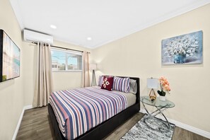 2 dormitorios, tabla de planchar con plancha, wifi gratis y ropa de cama