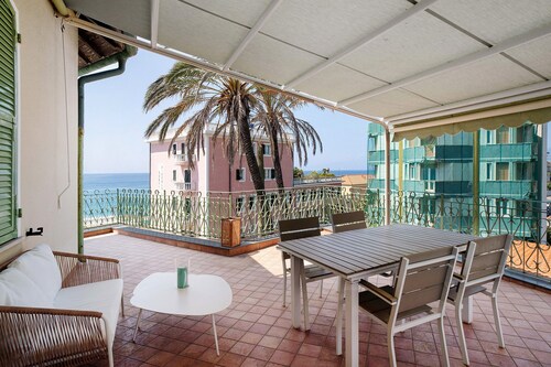 Apartment 'Wonderful Flat By Sea Chez Monique' with Sea View, Private Terrace and Wi-Fi