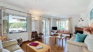 Televisión y estéreo