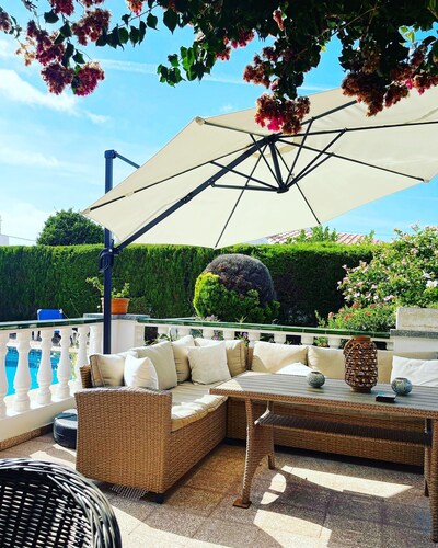 Chalet 'Villa Jones' with Private Pool, Private Garden and Terrace and Wi-Fi