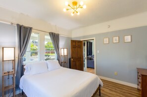 4 bedrooms, iron/ironing board, travel crib, free WiFi