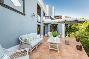 Terrace/patio - Holiday Home 'Caldera De Taburiente Rural' with Mountain View, Private Terrace and Wi-Fi (El Paso)