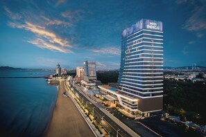 Exterior - Hotel Indigo Yantai Golden Coast by IHG (Yantai)