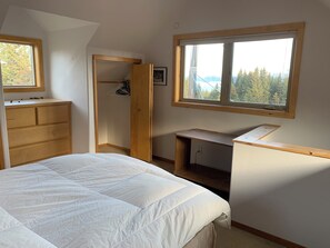 1 bedroom, in-room safe, desk, iron/ironing board