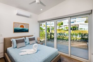 办公桌、熨斗/熨衣板、旅行婴儿床、WiFi