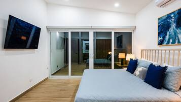 Desk, iron/ironing board, travel crib, WiFi