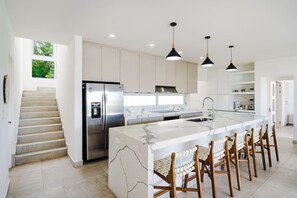 Fridge, microwave, oven, stovetop - Luxury Beach Villa w/Sunset Rooftop Terrace! (Playa Avellanas)