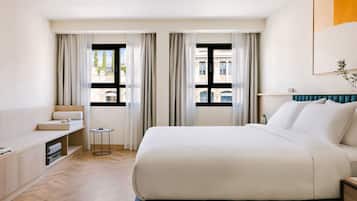 Caja de seguridad en la habitación y decoración personalizada