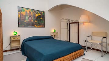 1 camera, Wi-Fi gratuito, lenzuola