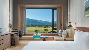 Mountain view - Holiday Inn Resort Kanas Hemu by IHG (Burqin)