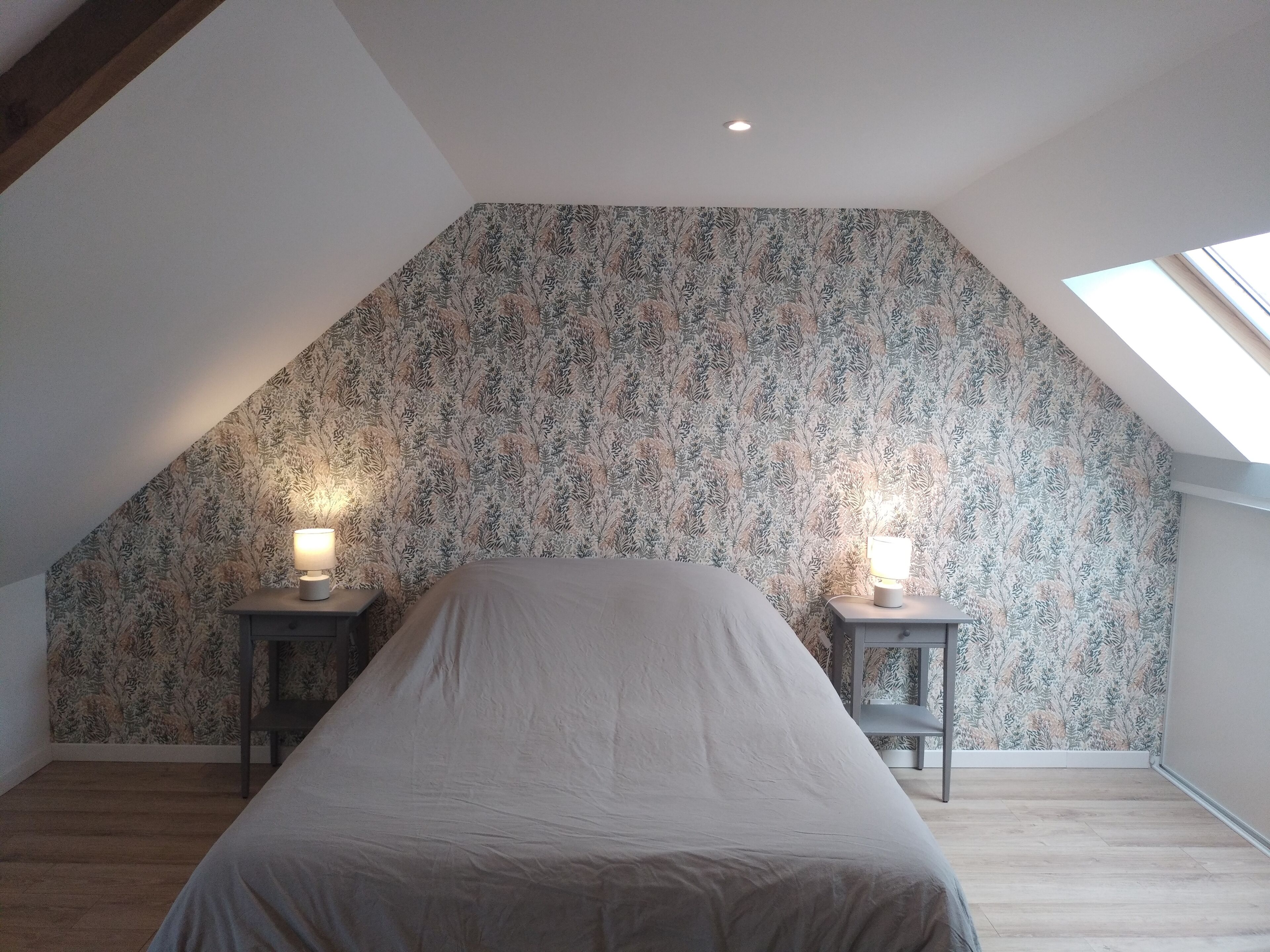 2 slaapkamers, een strijkplank/strijkijzer, reisbedje, gratis wifi