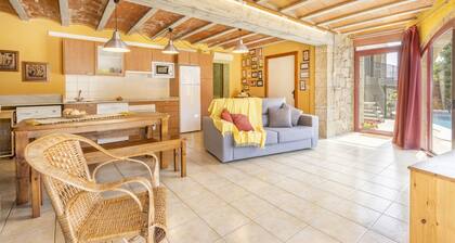 Cal Maso mit Whirlpool, angepasste Unterkunft in einer ländlichen und ruhigen Umgebung