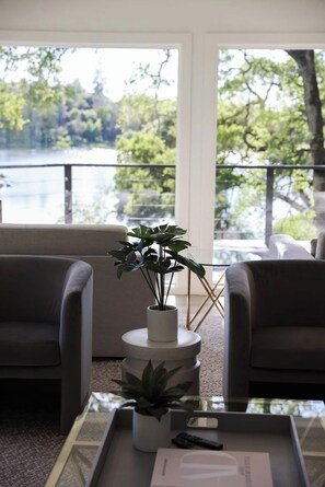 Interior - Treehouse Overlook at Lakewood (Auburn)