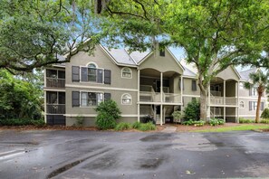 Exterior - Community Pool! | Bay Pointe Hideaway (Seabrook Island)