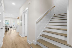 Interior - *New*~Short walk to beach+Private Salt Water Pool (Panama City Beach)