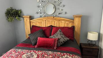 2 dormitoris, escriptori, planxa i posts de planxar i wifi