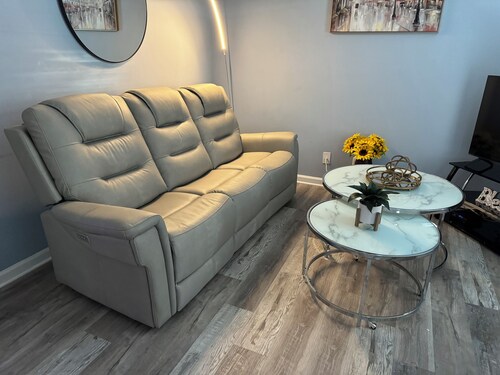 Centrally located in Shelbyville, just 1/4 mile from the Horse Show Grounds.