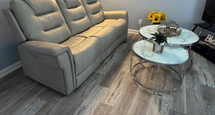 Centrally located in Shelbyville, just 1/4 mile from the Horse Show Grounds.