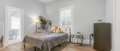 1 chambre, bureau, accès au Wi-Fi (inclus), literie fournie