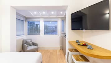 1 habitación, tabla de planchar con plancha y wifi gratis