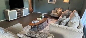 Charming 3-bedroom vacation home just 4 minutes drive to Eiffel Tower