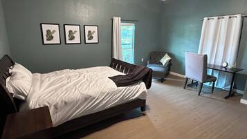 3 Schlafzimmer, Schreibtisch, Reisekinderbett, kostenloses WLAN