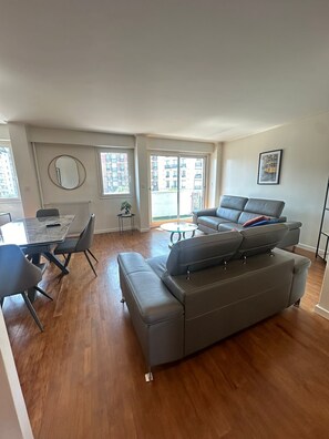 Living area - Appartement Moderne Deux Minutes de Porte D'italie (Le Kremlin-Bicêtre)