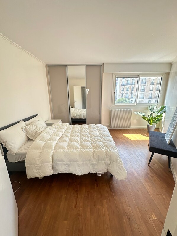 2 bedrooms, iron/ironing board, WiFi, bed sheets - Appartement Moderne Deux Minutes de Porte D'italie (Le Kremlin-Bicêtre)