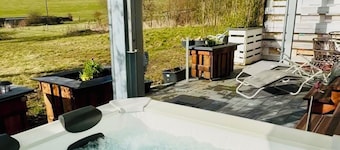 Luxus Private Suite mit Sauna, Effektkamin und Terrasse