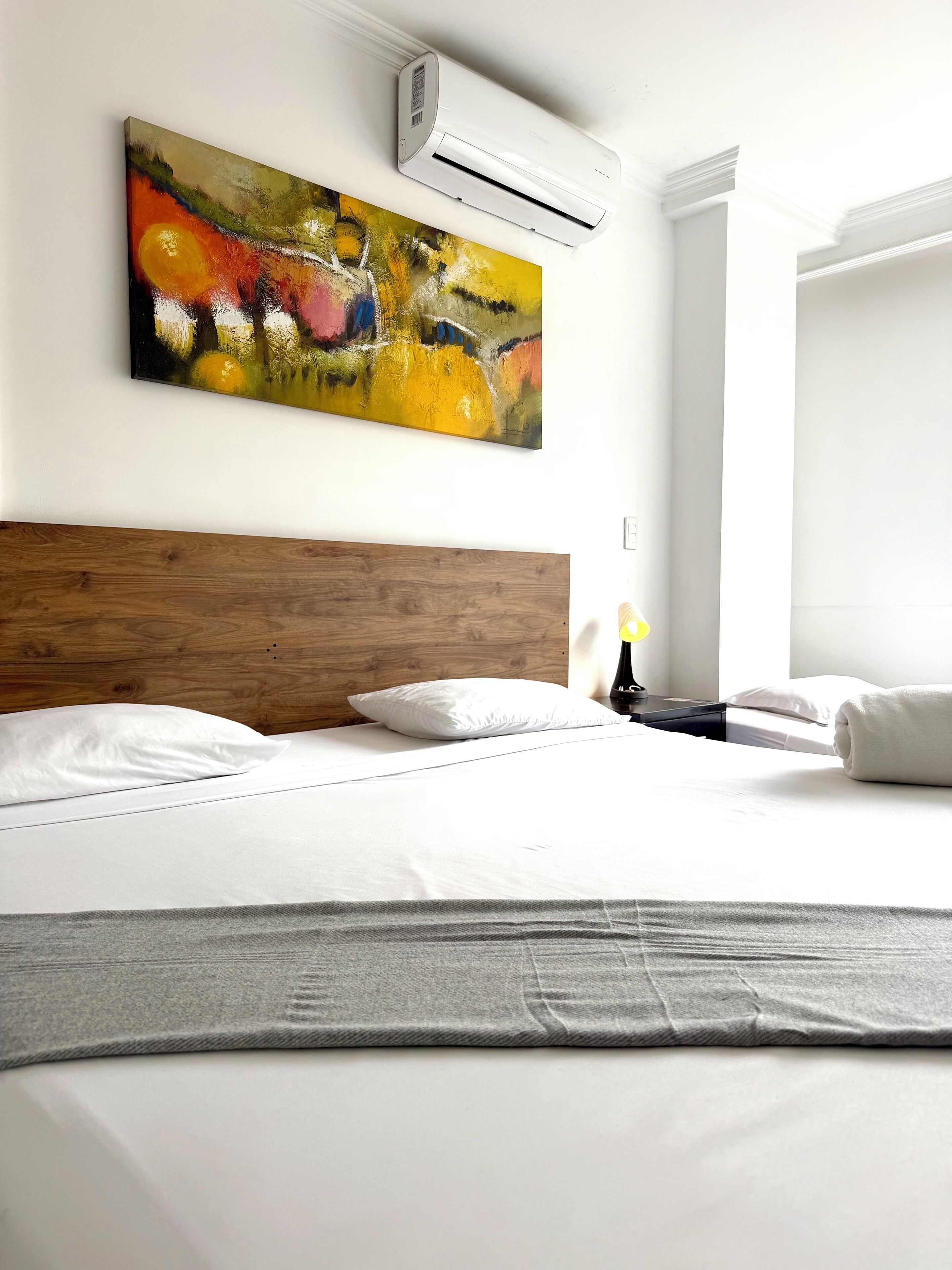 标准三人房 | 防过敏的被褥、客房  内保险箱、特色装修、特色家居