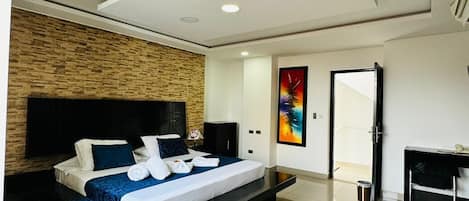 Premium Suite, City View