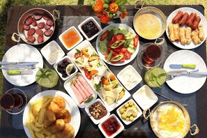 Ferdiglaget frokost er inkludert hver dag