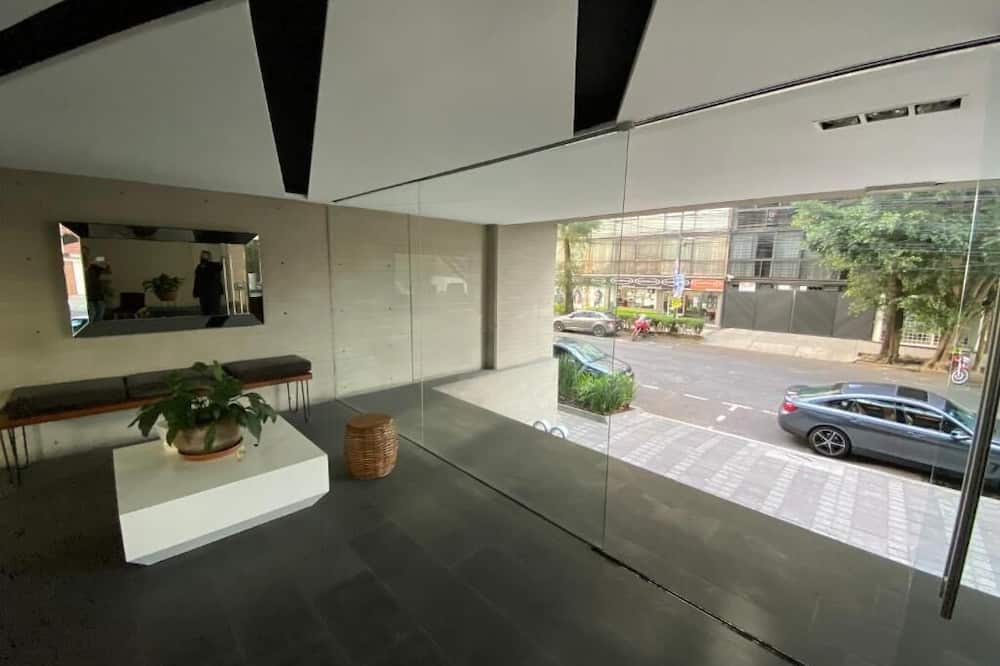 Del Parque Suites