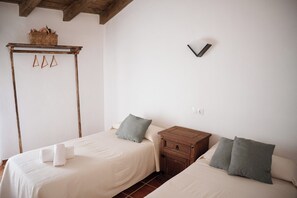 Basic Apartment, City View | Laptop workspace, free WiFi - APARTAMENTOS VIVE TRUJILLO (Trujillo)