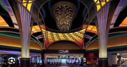 Tropical Desert Oasis. New built! Family friendly. Grill,Tiki bar&Mountain view.