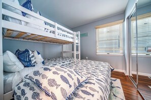 3 Schlafzimmer, Bügeleisen/Bügelbrett, kostenloses WLAN, Bettwäsche