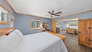 4 bedrooms, in-room safe, desk, iron/ironing board