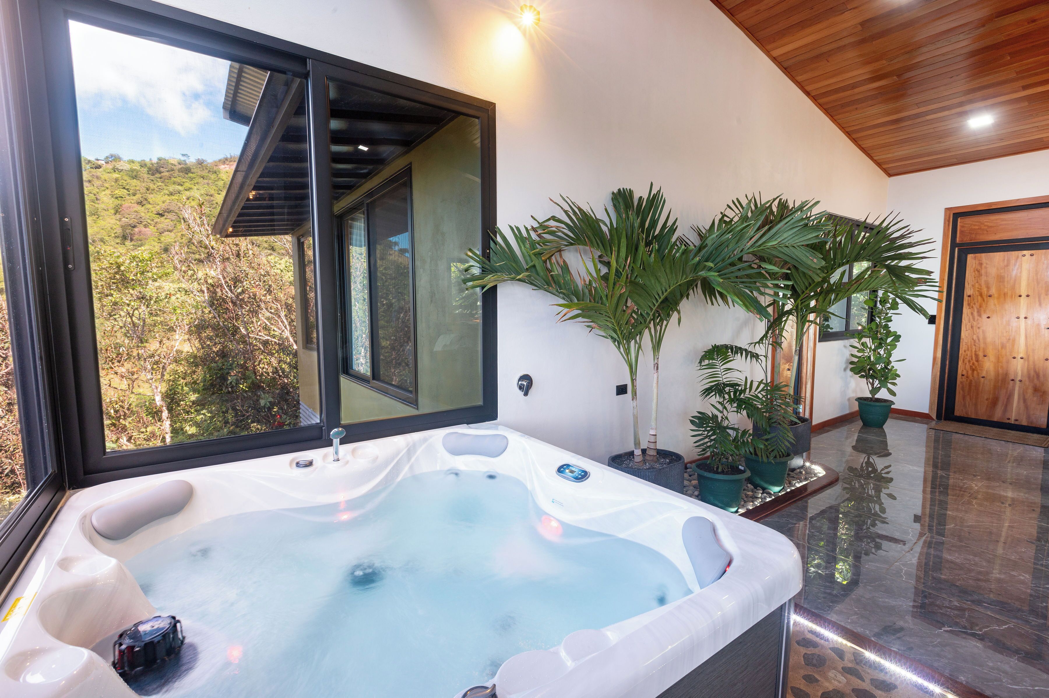 Indoor spa tub