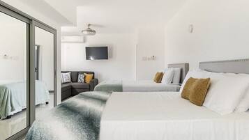 7 bedrooms, iron/ironing board, WiFi, bed sheets