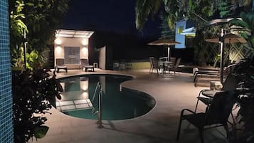 Piscine extérieure