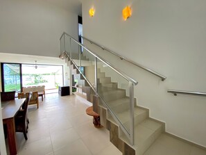 Interior - Amplia Casa Amuebleba & Equipada, Piscina y Jardin Amplio (Yucatan)