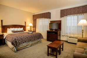 1 bedroom, in-room safe, iron/ironing board, free WiFi - Free Breakfast + Outdoor Pool + 24 Hour Business Center | Close to NASA (Webster)