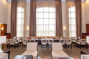 Meeting facility - Queen Studio Suite | Free Breakfast + Pool (Bowling Green)