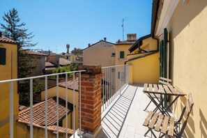 Apartment | Terrace/patio - Appartamento vicino all'Orto Botanico (Bologna)