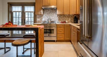 Exclusive 3BR Suite | Access to 70+ Amenities